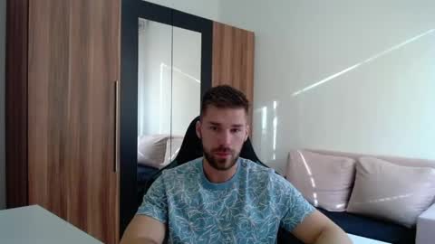 Snapshot of darius_94 chatting on 28, 4, 2026 darius_94 online show from 28, 4, 2026