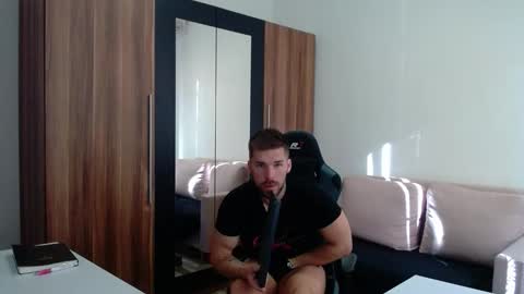 Snapshot of darius_94 chatting on 3, 5, 2026 darius_94 online show from 3, 5, 2026