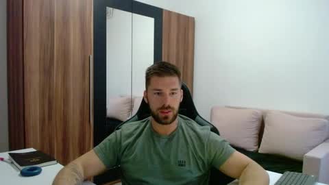 Snapshot of darius_94 chatting on 8, 5, 2026 darius_94 online show from 8, 5, 2026