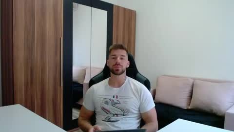 Snapshot of darius_94 chatting on 14, 5, 2026 darius_94 online show from 14, 5, 2026