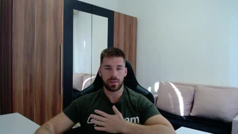 Snapshot of darius_94 chatting on 20, 5, 2026 darius_94 online show from 20, 5, 2026