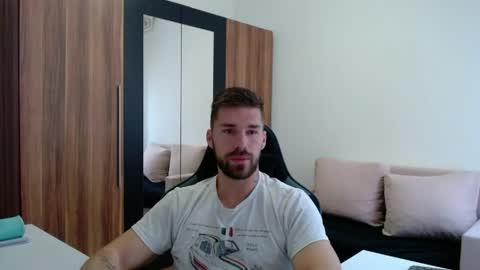 Snapshot of darius_94 chatting on 29, 5, 2026 darius_94 online show from 29, 5, 2026