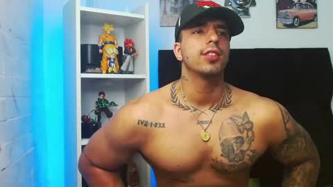 Darius Phoenix  online show from 4, 3, 2025