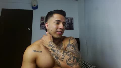 Darius Phoenix  online show from 15, 10, 2025