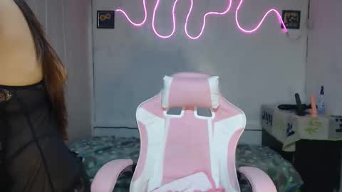 Snapshot of dark_angel143 chatting on 30, 9, 2025 dark_angel143 online show from 30, 9, 2025