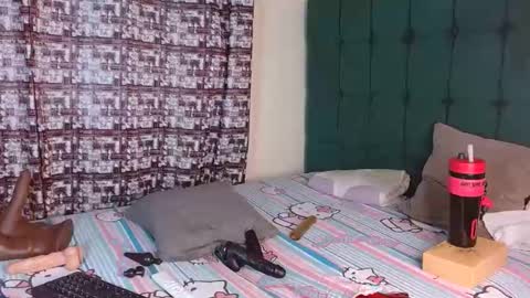 Snapshot of dark_chocolate0 chatting on 15, 10, 2025 becky online show from 15, 10, 2025