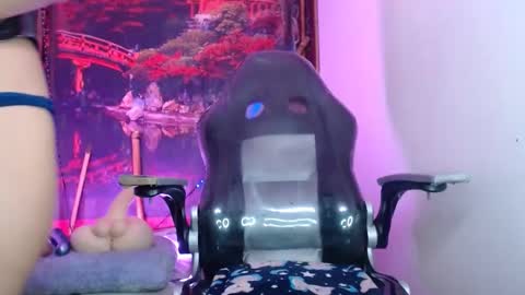 dark_doll5 online show from 18, 1, 2025