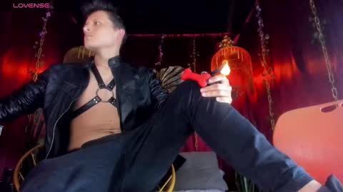 dark hunter  online show from 17, 2, 2026