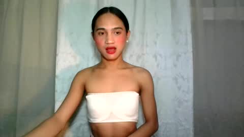 Snapshot of dark_hurohuro19 chatting on 12, 12, 2024 LIANNA online show from 12, 12, 2024