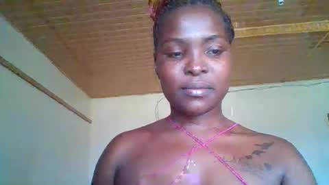 Snapshot of dark_petite_ chatting on 11, 5, 2026 dark_petite_ online show from 11, 5, 2026
