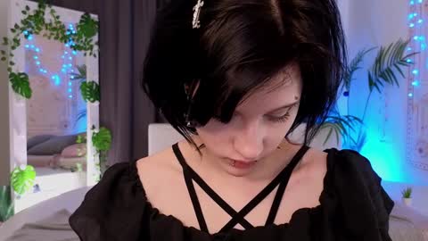 Snapshot of dark_vamp_ chatting on 2, 1, 2025 Vamp online show from 2, 1, 2025