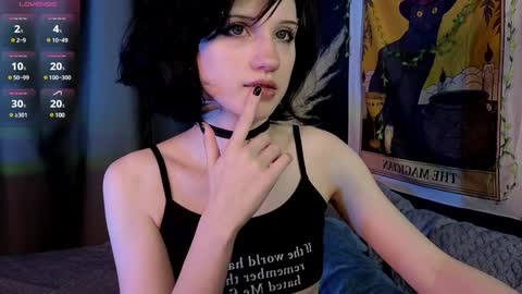Snapshot of dark_vamp_ chatting on 8, 2, 2025 Vamp online show from 8, 2, 2025