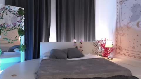 Snapshot of dark_vamp_ chatting on 7, 3, 2025 Vamp online show from 7, 3, 2025