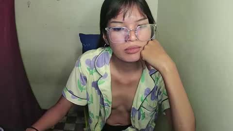 Snapshot of darkberrybabe chatting on 16, 11, 2025 Kay online show from 16, 11, 2025
