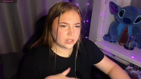 Snapshot of darkcharm1 chatting on 14, 11, 2025 darkcharm1 online show from 14, 11, 2025