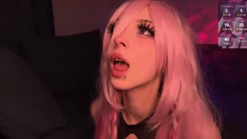 Snapshot of darkfirenight chatting on 19, 10, 2025 Yuu online show from 19, 10, 2025