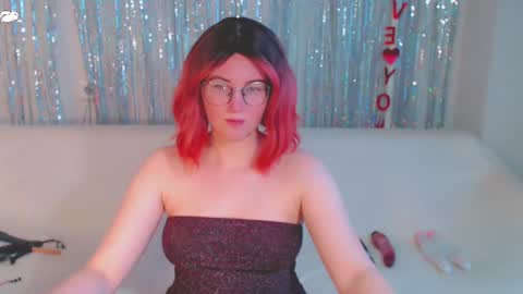 Kelly online show from 9, 2, 2025