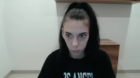 Snapshot of darklynx_ chatting on 5, 12, 2025 darklynx_ online show from 5, 12, 2025