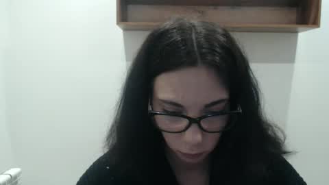 Snapshot of darklynx_ chatting on 22, 12, 2025 darklynx_ online show from 22, 12, 2025