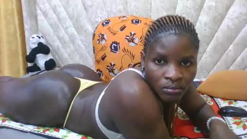 Snapshot of darknipples2 chatting on 16, 9, 2025 SHANICE online show from 16, 9, 2025