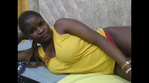 Snapshot of darknipples2 chatting on 19, 9, 2025 SHANICE online show from 19, 9, 2025