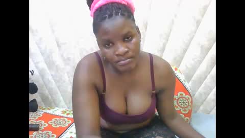 Snapshot of darknipples2 chatting on 7, 10, 2025 SHANICE online show from 7, 10, 2025