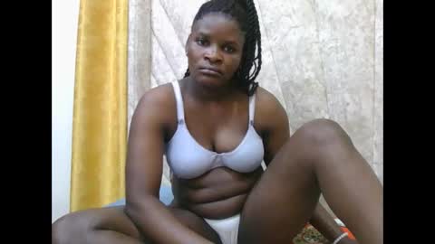 Snapshot of darknipples2 chatting on 14, 10, 2025 SHANICE online show from 14, 10, 2025