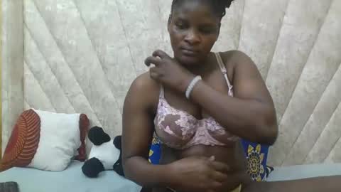 Snapshot of darknipples2 chatting on 22, 10, 2025 SHANICE online show from 22, 10, 2025