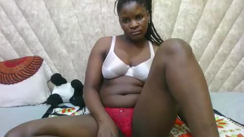 Snapshot of darknipples2 chatting on 22, 10, 2025 SHANICE online show from 22, 10, 2025