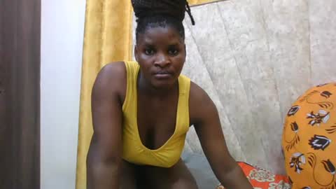 Snapshot of darknipples2 chatting on 31, 10, 2025 SHANICE online show from 31, 10, 2025