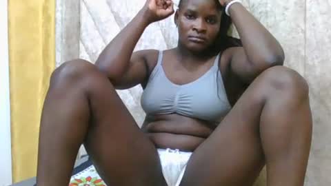 Snapshot of darknipples2 chatting on 31, 10, 2025 SHANICE online show from 31, 10, 2025