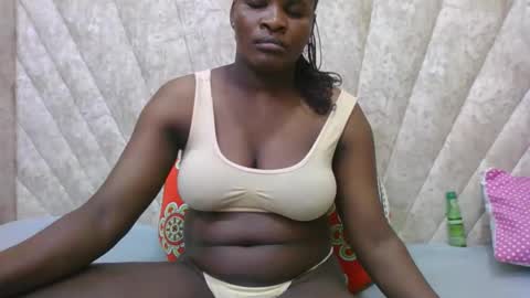 Snapshot of darknipples2 chatting on 24, 11, 2025 SHANICE online show from 24, 11, 2025