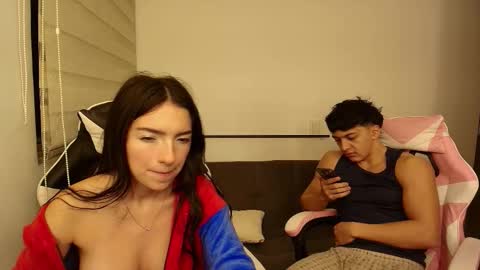 Snapshot of darkpleasuress chatting on 26, 11, 2025 darkpleasuress online show from 26, 11, 2025