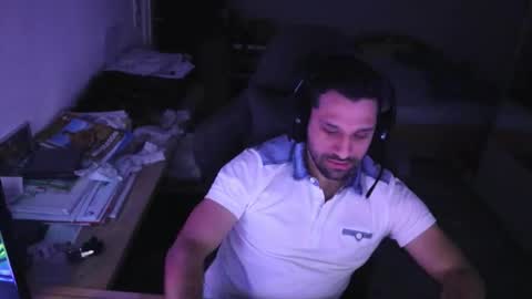 Snapshot of darkschneider_ chatting on 30, 9, 2025 darkschneider_ online show from 30, 9, 2025