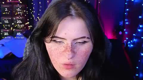 Snapshot of darksh1ne chatting on 17, 12, 2025 Shine online show from 17, 12, 2025