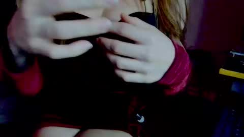 roseredgoddess online show from 19, 1, 2025