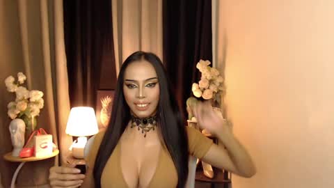 HAPPY BIRTHDAY MISTRESS MADRIANA online show from 13, 2, 2025