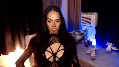 HAPPY BIRTHDAY MISTRESS MADRIANA online show from 15, 12, 2025