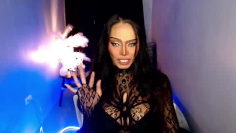 Snapshot of darksoul_mistress chatting on 19, 6, 2026 HAPPY BIRTHDAY MISTRESS MADRIANA online show from 19, 6, 2026