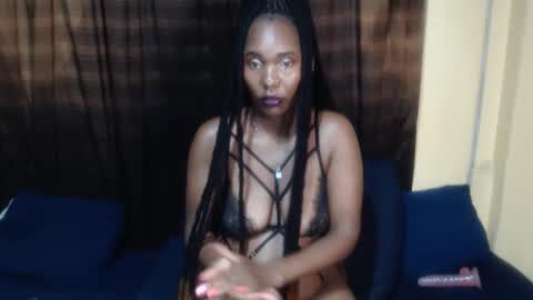 Darksultryxx30 online show from 15, 4, 2026