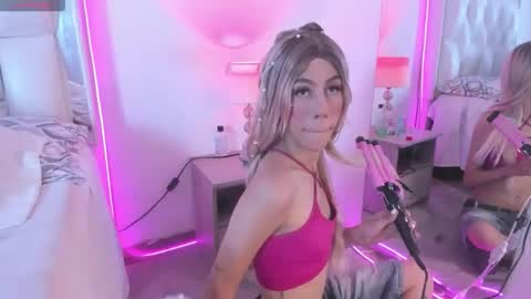 darlyn_tenderhot__ online show from 9, 4, 2026