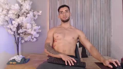 Snapshot of daron_66 chatting on 16, 12, 2025 Kael online show from 16, 12, 2025