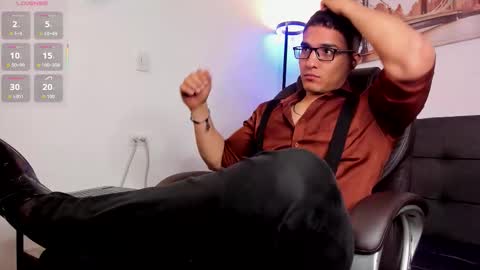 Snapshot of dash_bukoski chatting on 17, 12, 2025 Dash online show from 17, 12, 2025