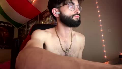 Snapshot of dathungitalian chatting on 12, 9, 2025 Tarantino online show from 12, 9, 2025