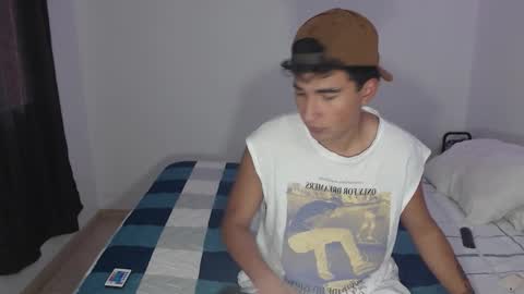 Snapshot of dave_hot1 chatting on 13, 12, 2025 David online show from 13, 12, 2025