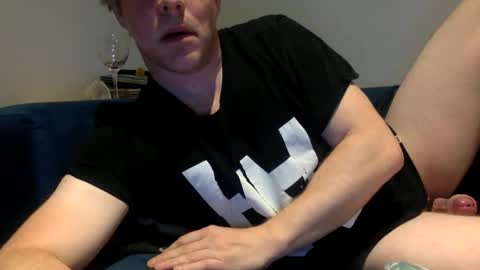 Snapshot of daveb709709709 chatting on 11, 11, 2025 daveb709709709 online show from 11, 11, 2025