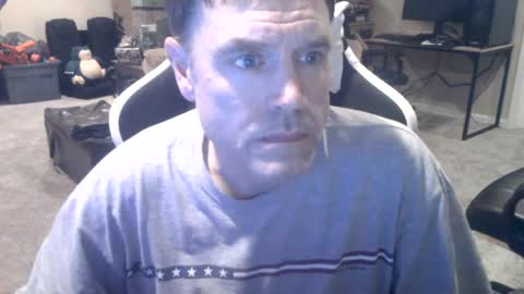 Snapshot of daved14u chatting on 5, 7, 2026 daved14u online show from 5, 7, 2026
