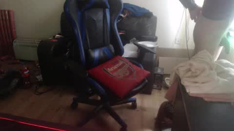 Snapshot of daver281197 chatting on 24, 10, 2025 dave online show from 24, 10, 2025