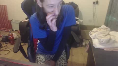 Snapshot of daver281197 chatting on 11, 11, 2025 dave online show from 11, 11, 2025