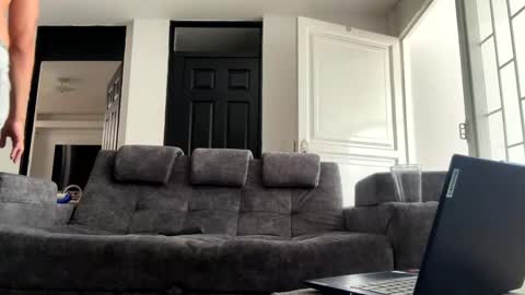 Snapshot of davgostoso chatting on 27, 2, 2025 Dave y Salvatore online show from 27, 2, 2025